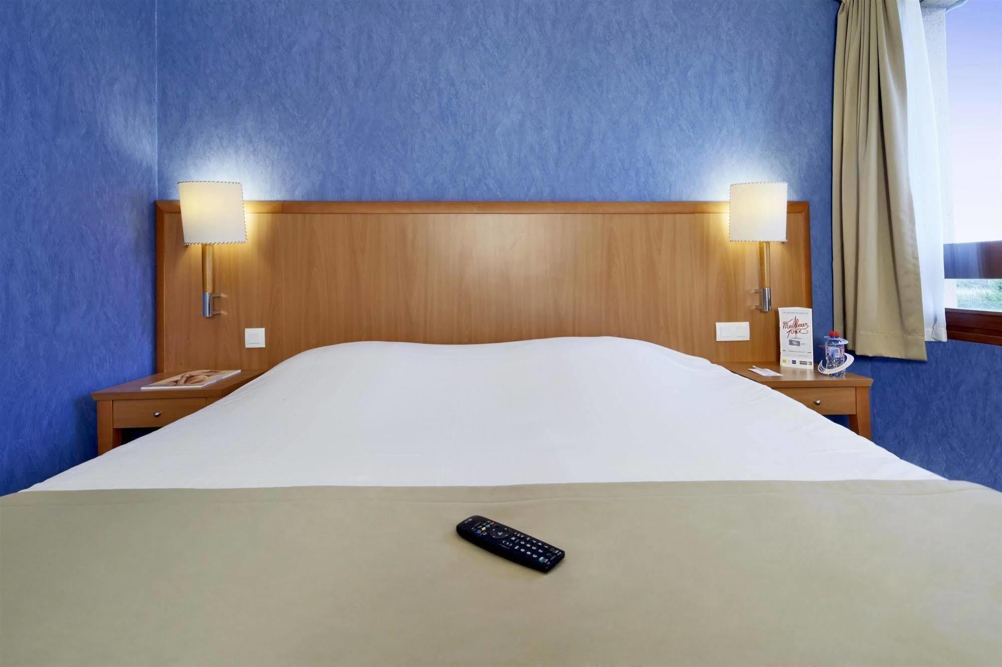 Kyriad Caen Sud Иф Экстерьер фото