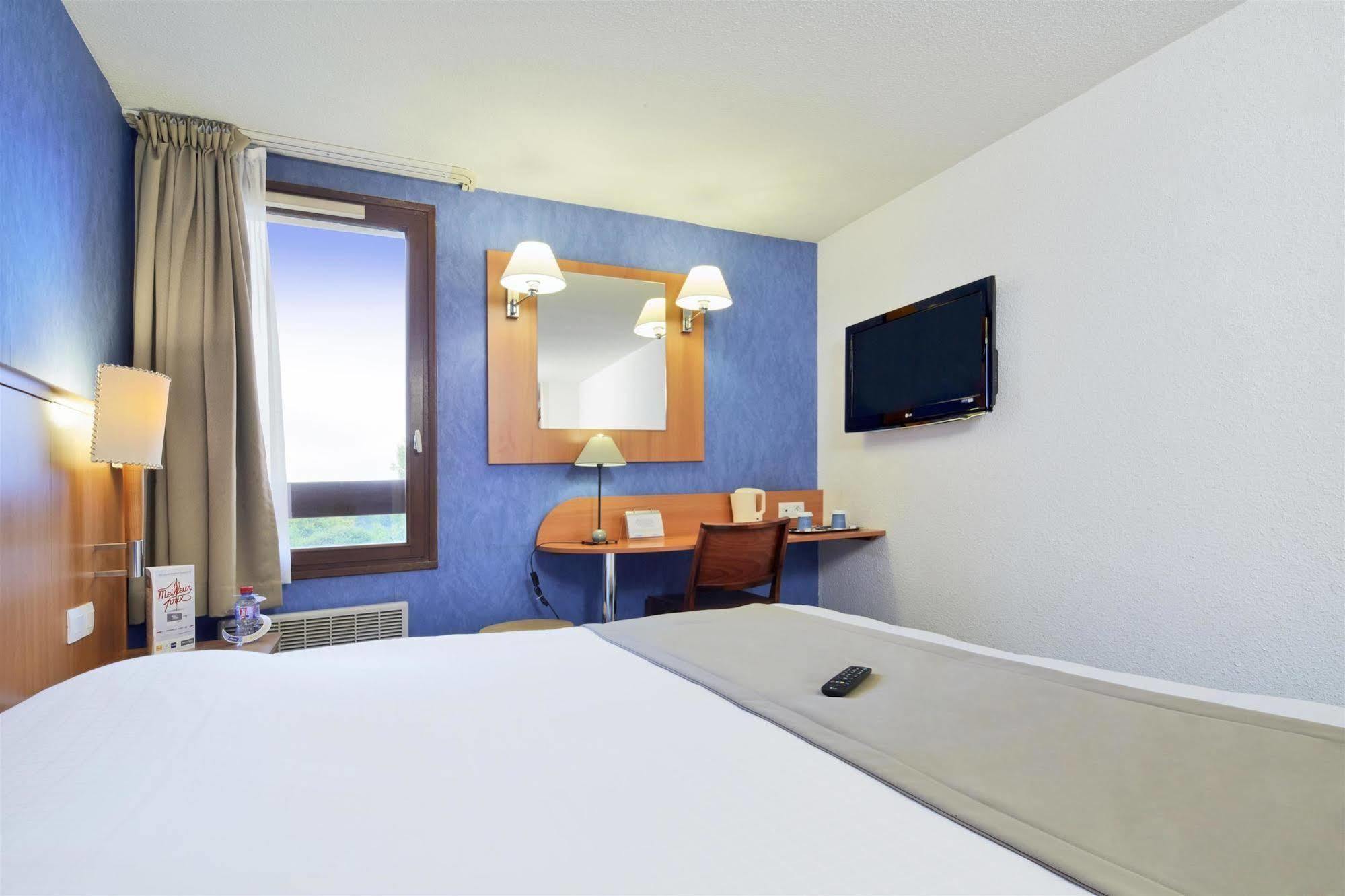 Kyriad Caen Sud Иф Экстерьер фото