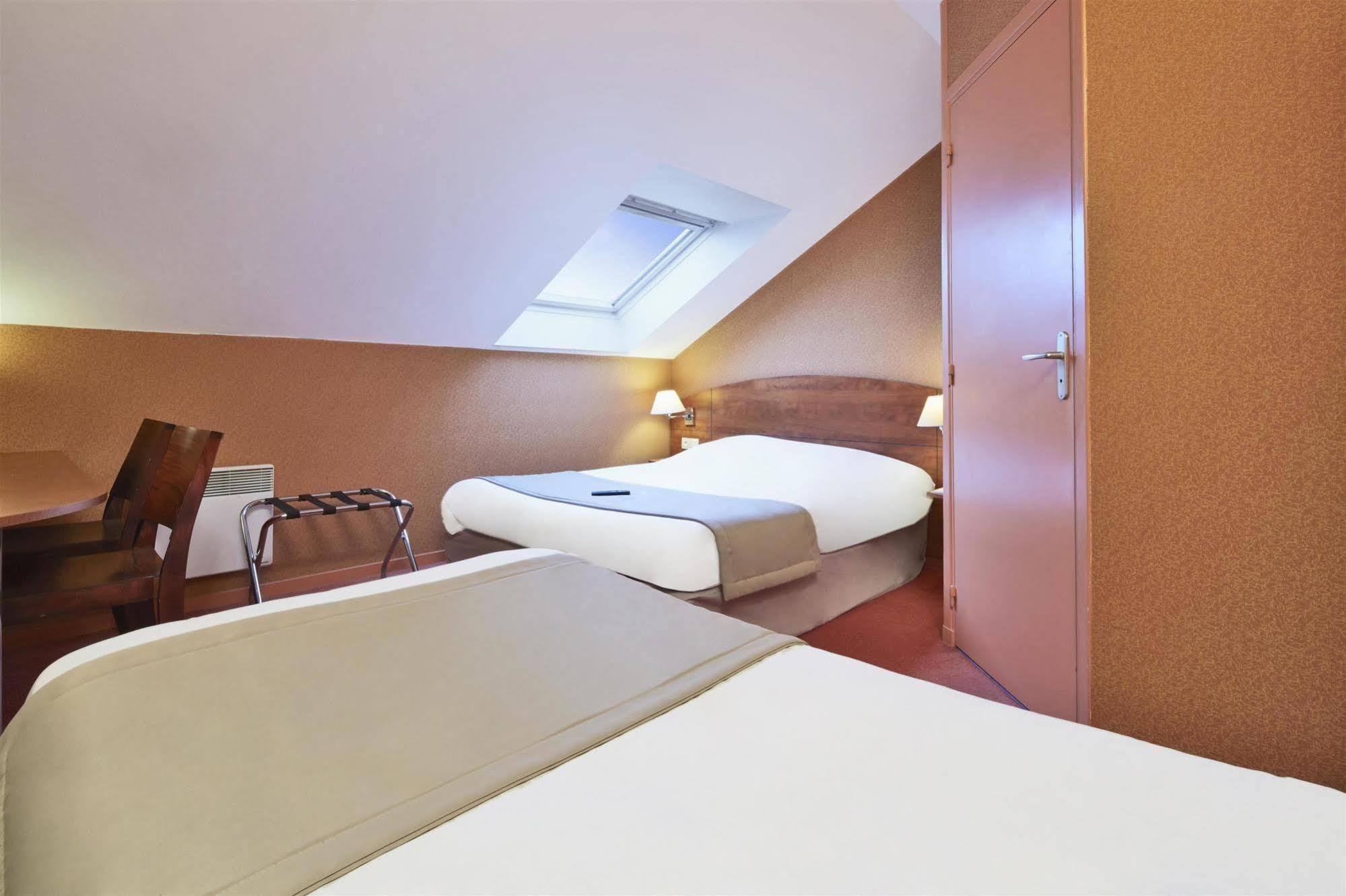 Kyriad Caen Sud Иф Экстерьер фото